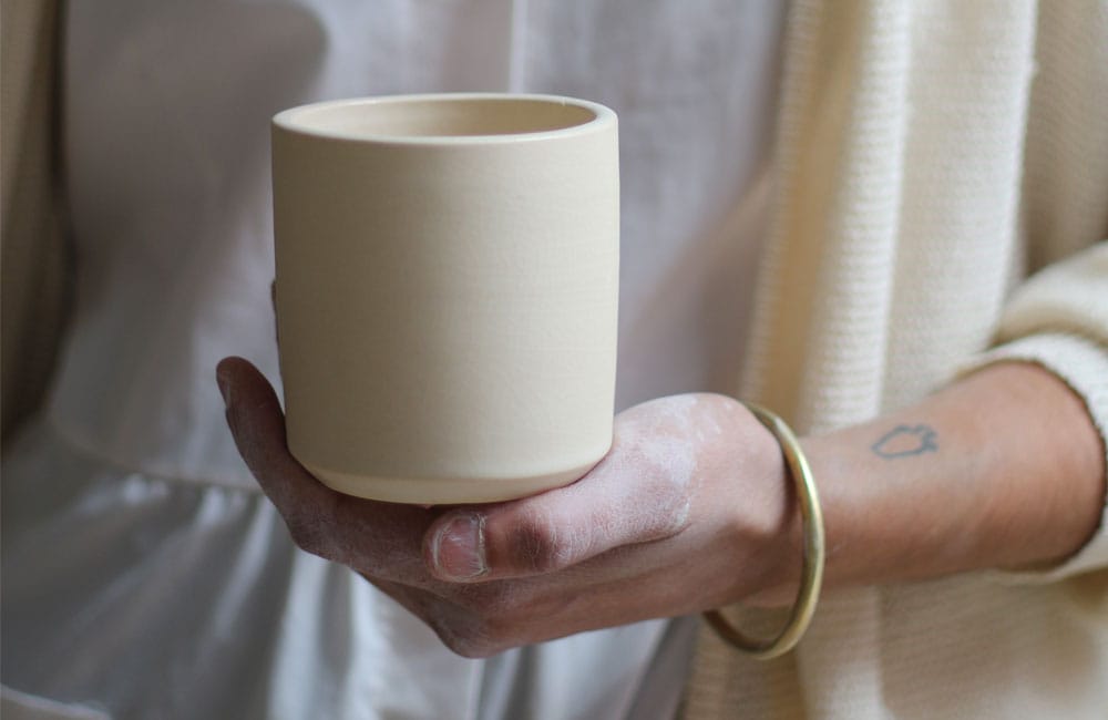 Taza Ineffable x Virgen para café con capacidad de 230ml.  Taza Ineffable x Virgen para café con capacidad de 230ml.