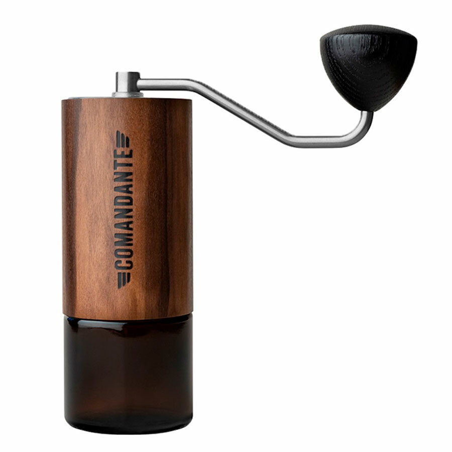 Molinillo de café manual Comandante C40 Liquid Amber con fresas cónicas de acero inoxidable martensítico con un alto contenido en nitrógeno altamente resistentes a las dentaduras.