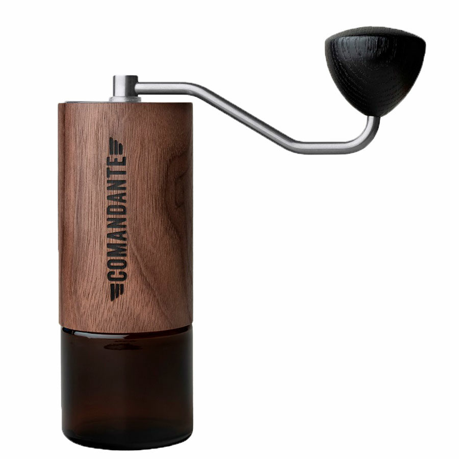 Molinillo de café manual Comandante C40 Virginia Walnut con fresas cónicas de acero inoxidable martensítico con un alto contenido en nitrógeno altamente resistentes a las dentaduras.