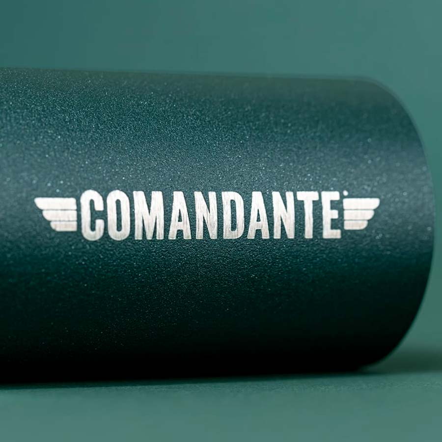 Comandante C40 MK4 Nitro Blade Racing Green 3 Detalle de molinillo comandante c40 mk4 nitro blade racing green